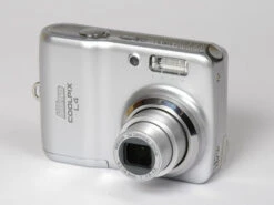 PHOTO NIKON COOLPIX L4